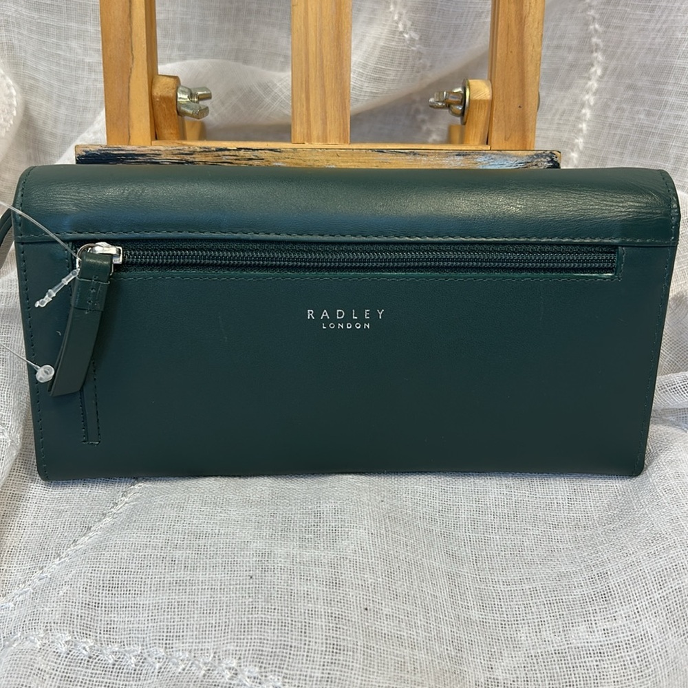 NWT Radley London Leather Green Wallet Fox and Hound Design - Picture 5 of 14